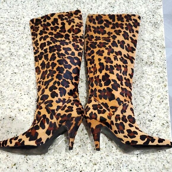 Stunning Anne Klein Calf Hair Leopard print Boots, size 8, pristine - Picture 7 of 15